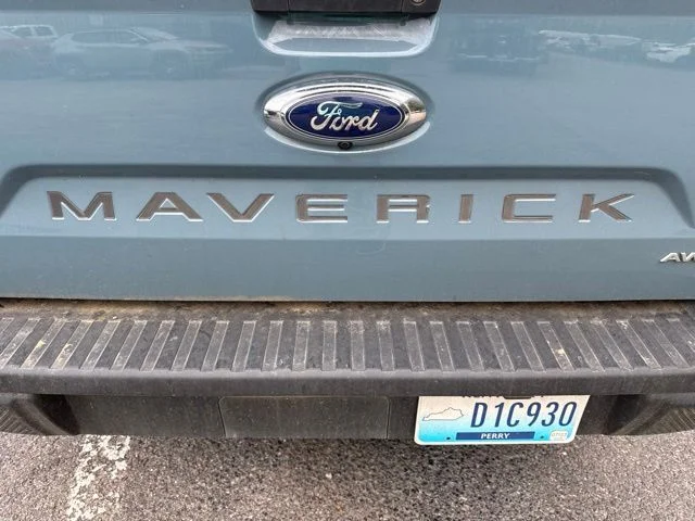 Used 2022  Ford XL image 13