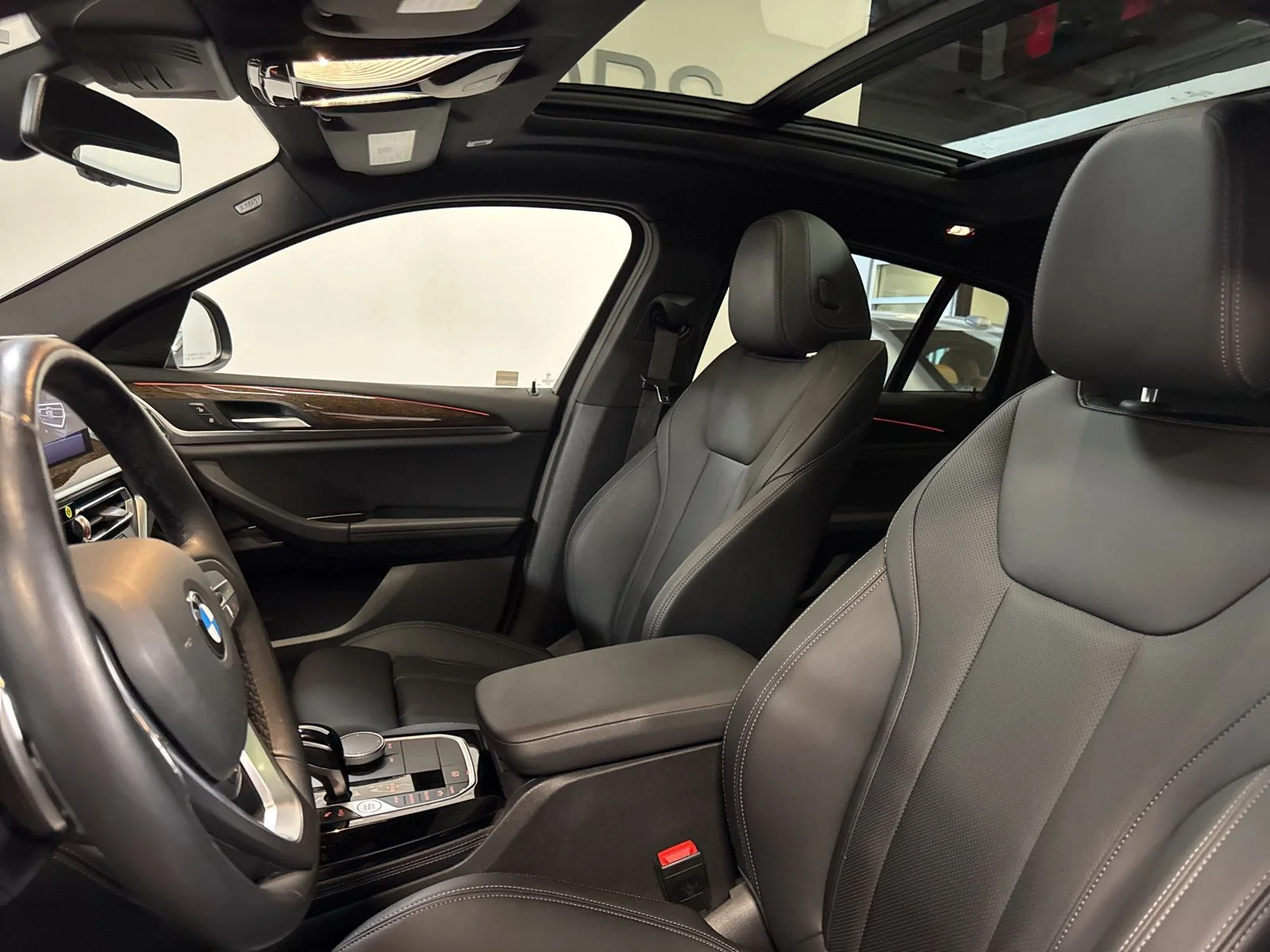 Used 2023 Black BMW xDrive30i image 8