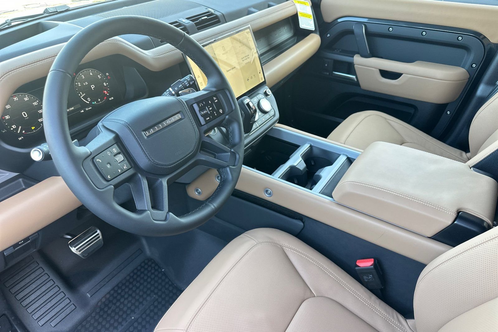2026 Land Rover Defender V8 - Photo 9