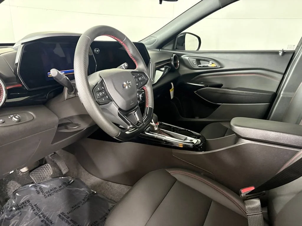 New 2026 Mosaic Black Metallic Chevrolet 2RS image 26