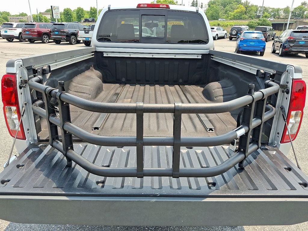 Used 2019 Silver Nissan SV image 29
