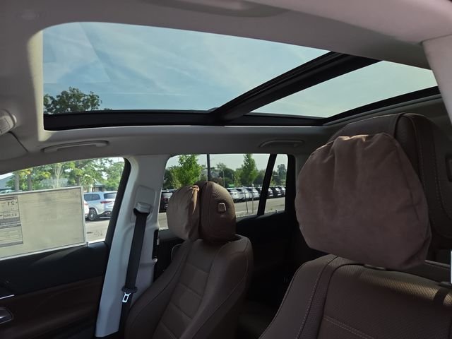 New 2026 Selenite Grey Metallic Mercedes-Benz GLS450 image 30