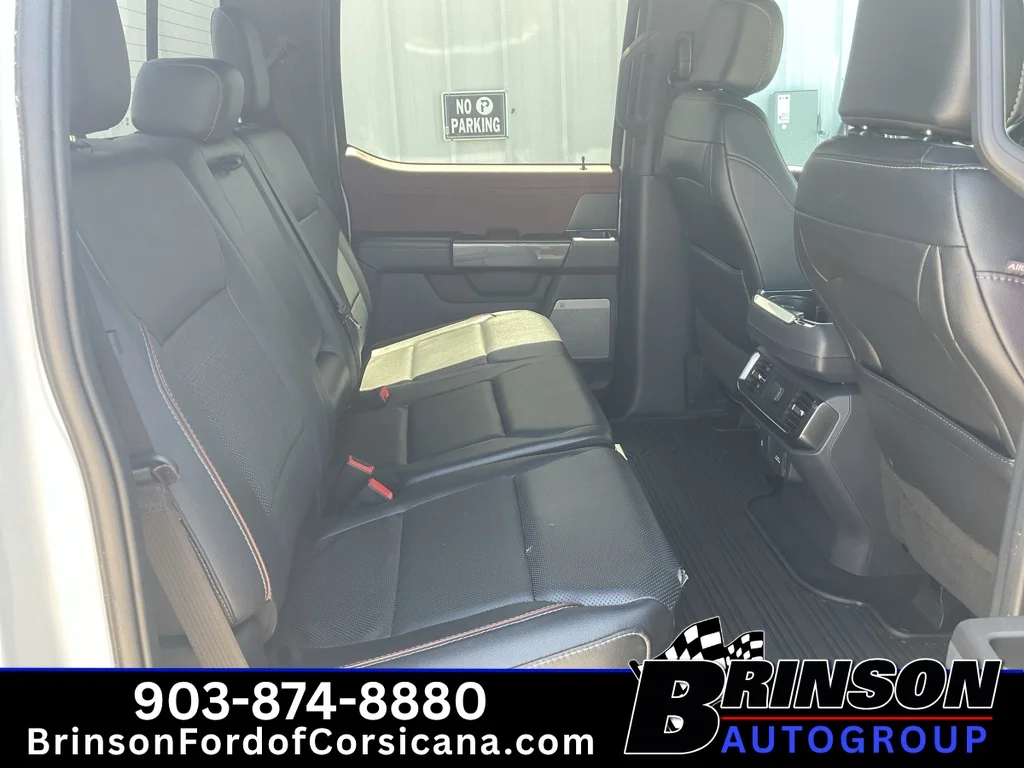 Used 2023 Avalanche Ford LARIAT image 19