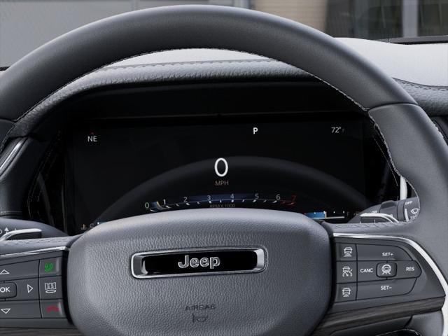New 2026 Diamond Black Crystal Pearlcoat Jeep Laredo image 17