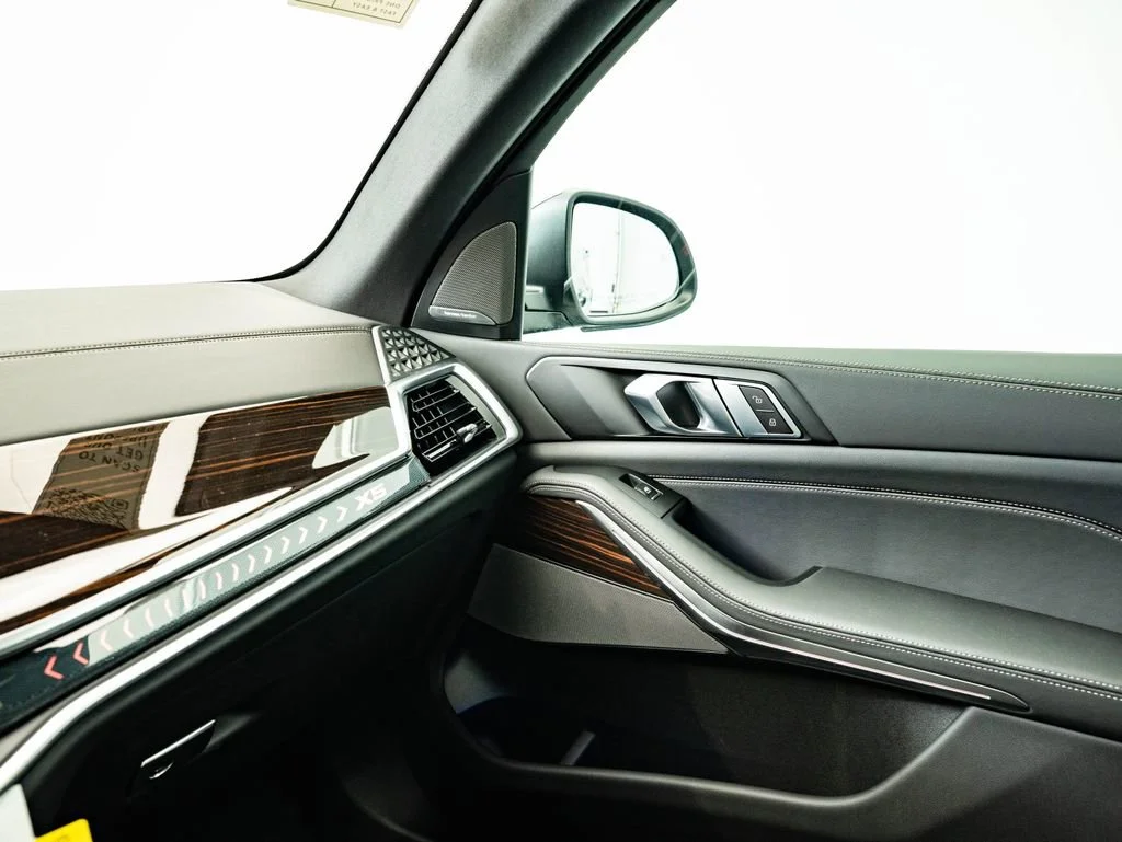 New 2026 Skyscraper Grey Metallic BMW xDrive40i image 39
