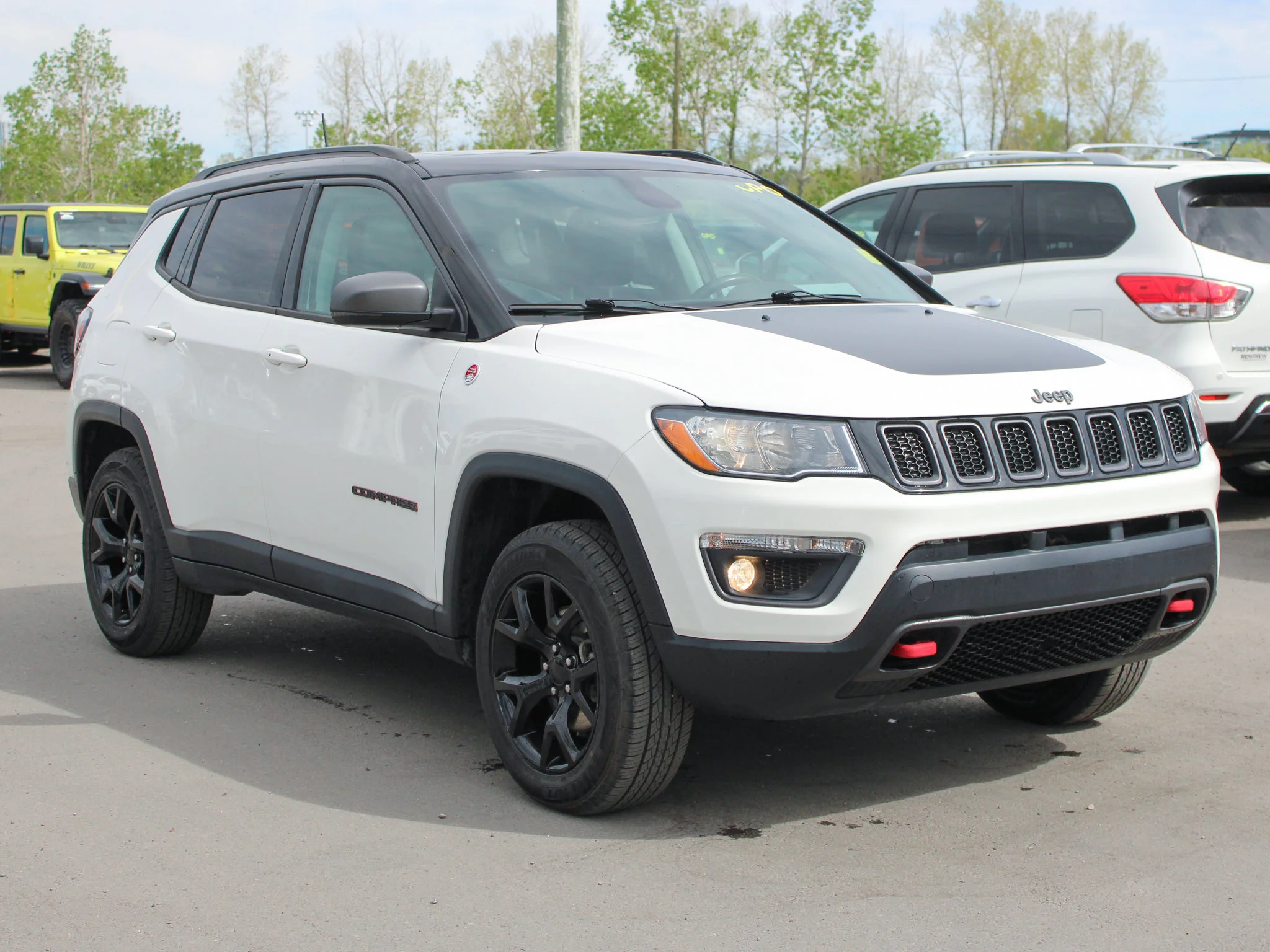 Certified Used 2021 White Jeep Trailhawk * Alpine | Panoramic Roof | Heated Seats | Off-Road Skid Plates | Apple CarPlay image 9