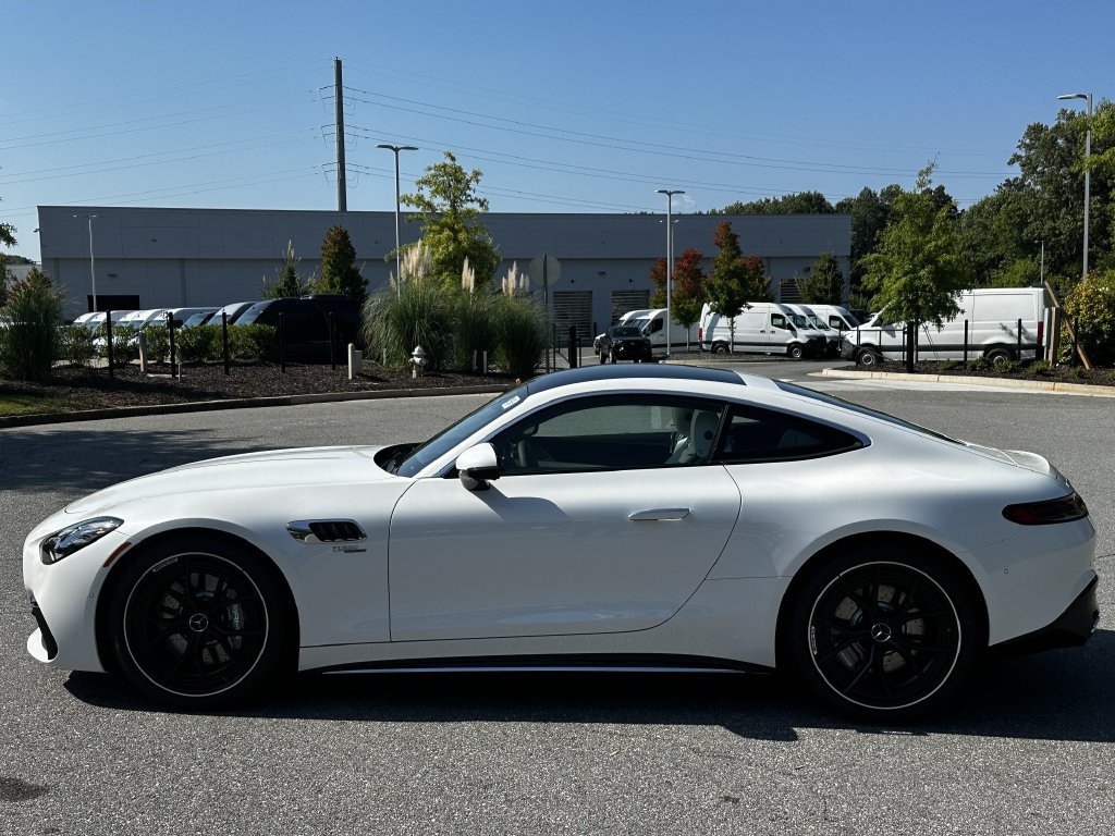 New 2026 MANUFAKTUR Moonlight White Metallic Mercedes-Benz AMG® GT 43 image 37