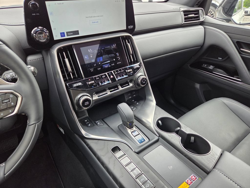 2026 Lexus LX 700h Luxury - Photo 45