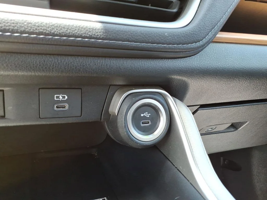 Used 2024 White Toyota Limited image 38
