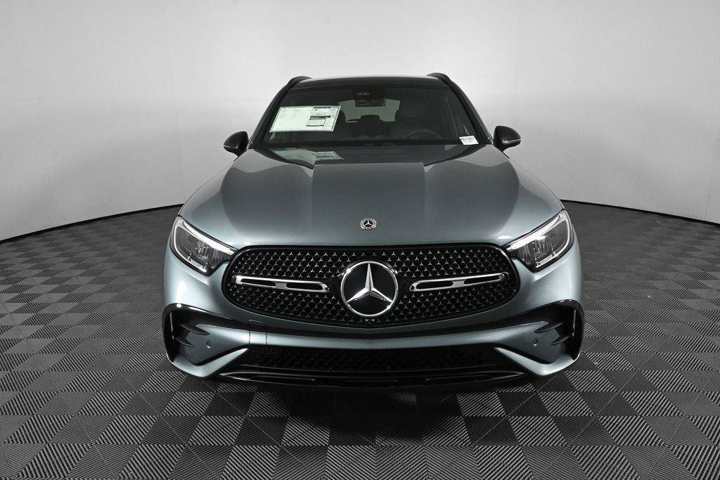 New 2026 Verde Silver Metallic Mercedes-Benz GLC 300 image 71