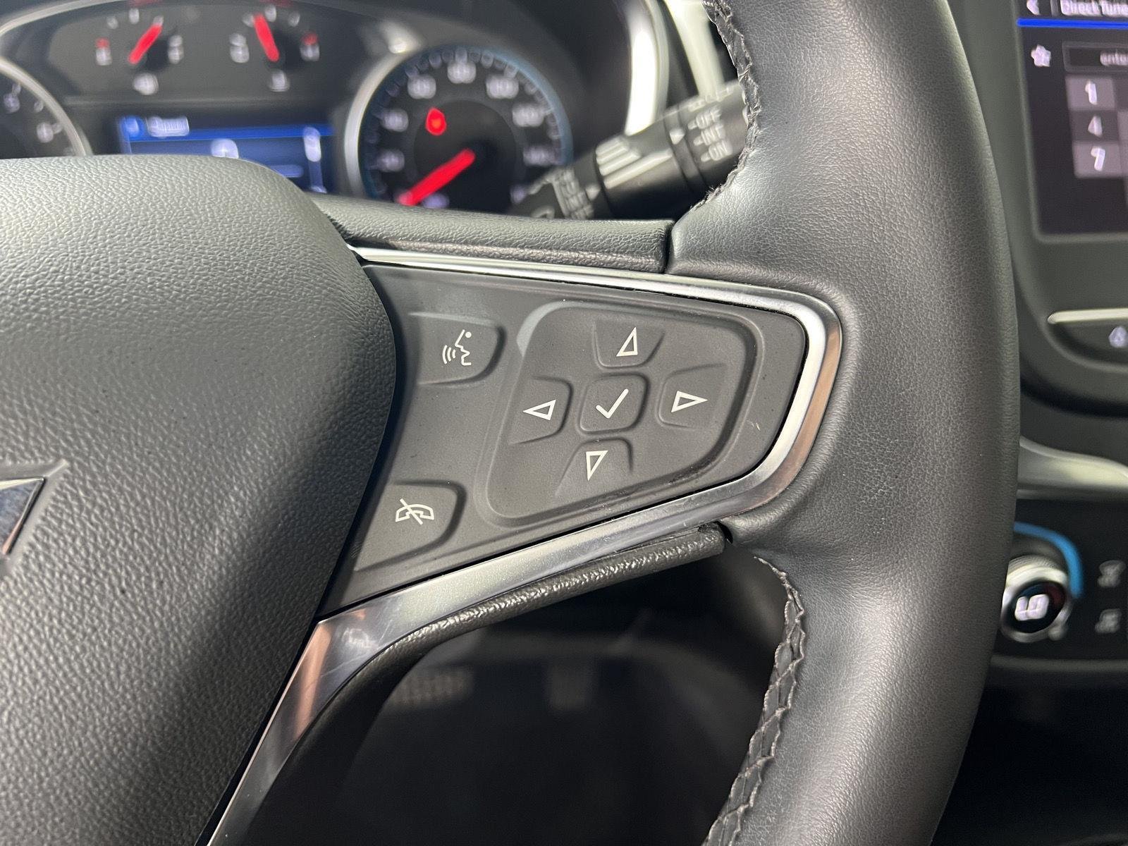Used 2024 Lakeshore Blue Metallic Chevrolet LT image 9