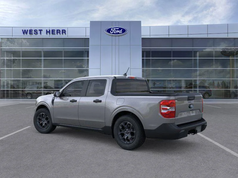 New 2025 Carbonized Gray Metallic Ford XLT image 4