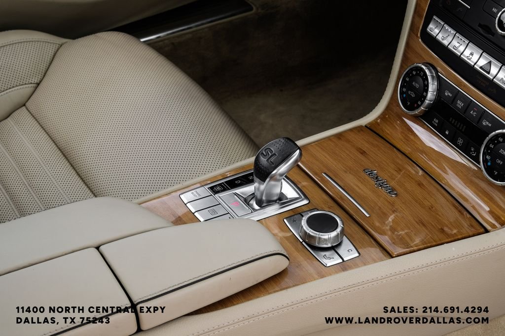 Used 2018 White Mercedes-Benz SL 550 image 24
