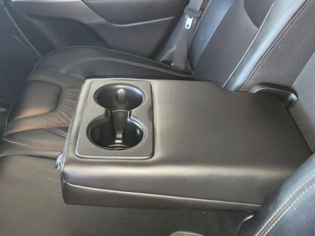 Used 2022 White Jeep Latitude Lux image 30