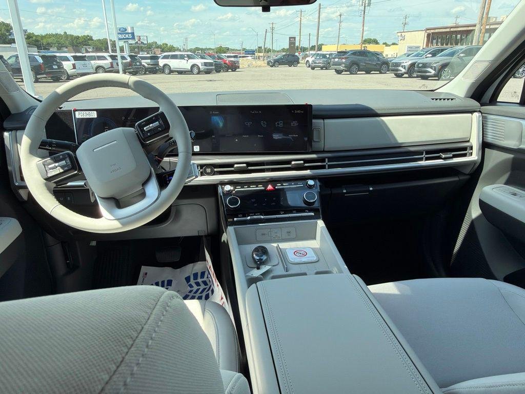 New 2026 White Hyundai SE image 12