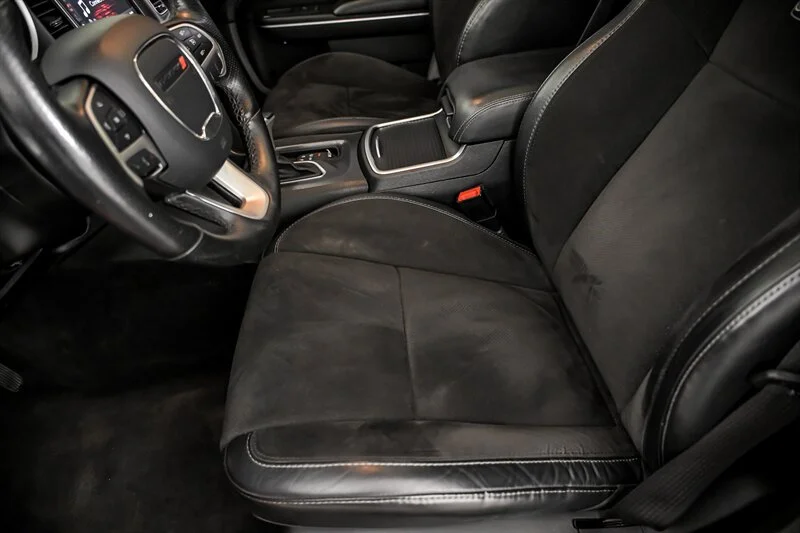 Used 2017 Go Mango Dodge R/T Scat Pack image 17