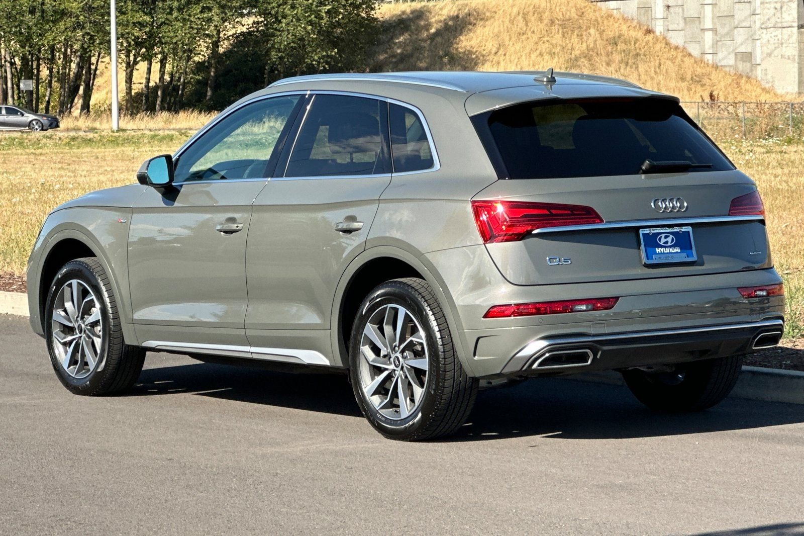 Used 2025  Audi 45 S line Premium image 5