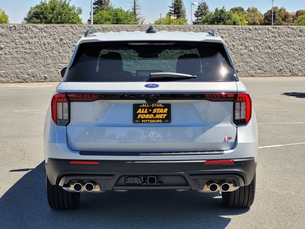 New 2026 Space White Metallic Ford ST image 4