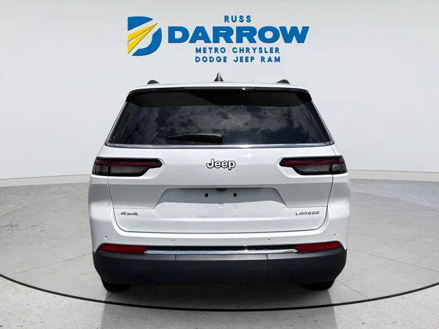 Used 2025 White Jeep Laredo image 4