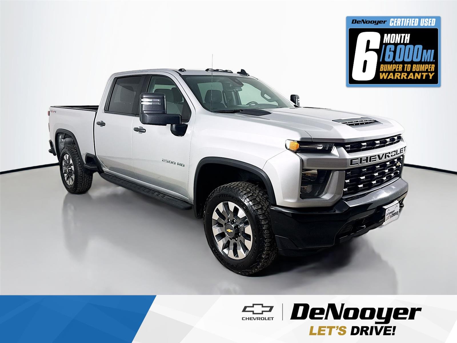 2023 Chevrolet Silverado HD Custom 4WD Crew Cab Standard Box's photo