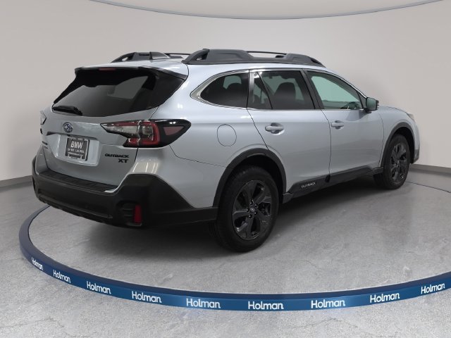 Used 2020 Ice Silver Metallic Subaru Onyx Edition XT image 6