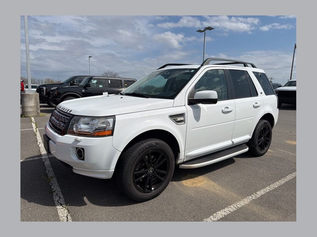 2014 Land Rover LR2 Base