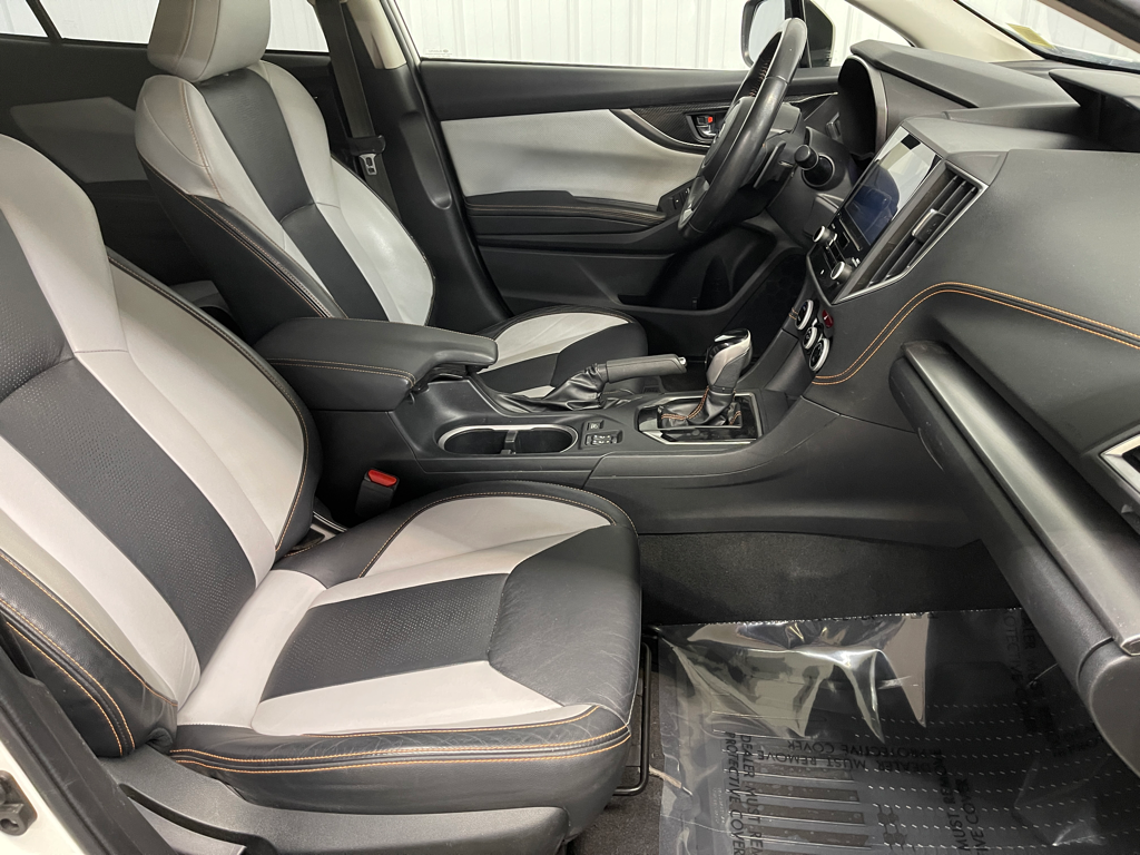 Used 2018 White Subaru 2.0i Limited image 21