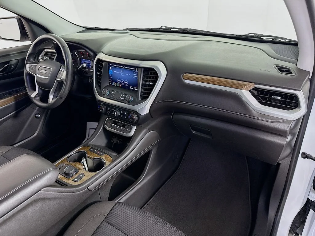 Used 2021 Summit White GMC SLE image 29