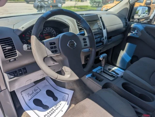 Used 2013 Silver Nissan SV image 7