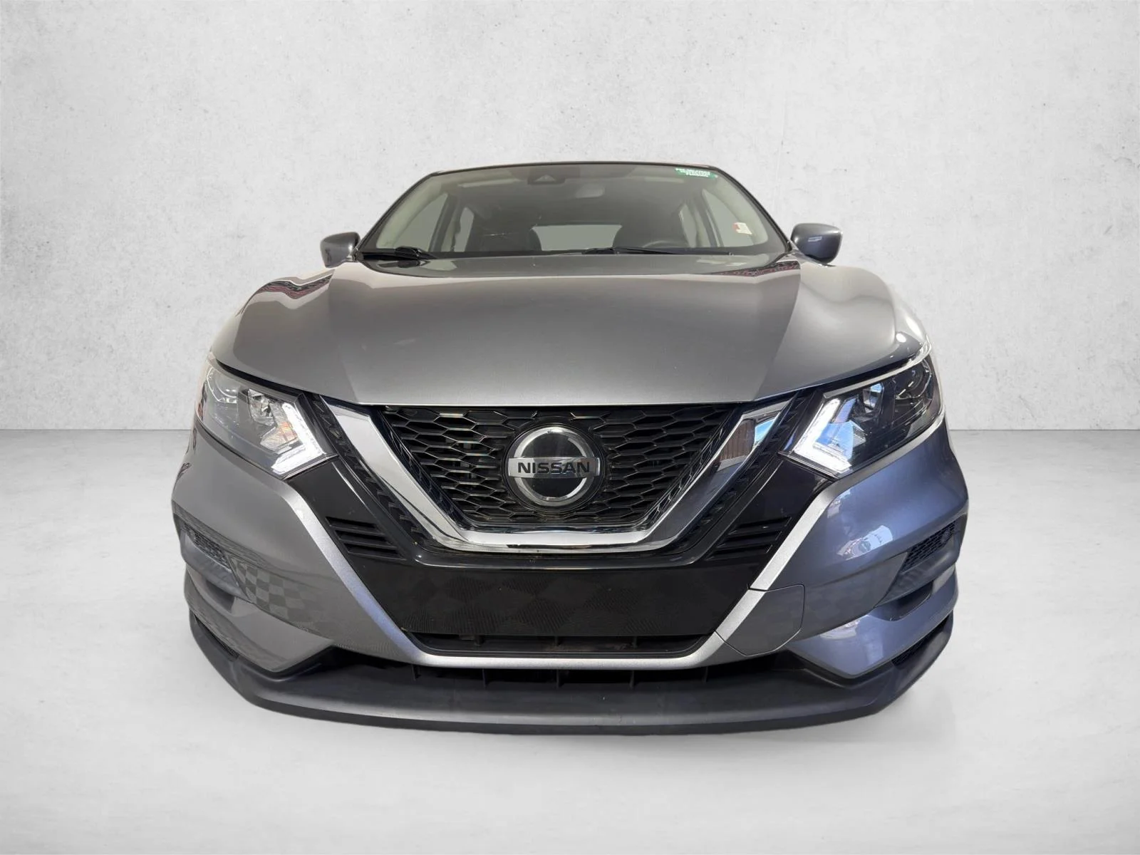 Used 2021 Red Nissan S image 8