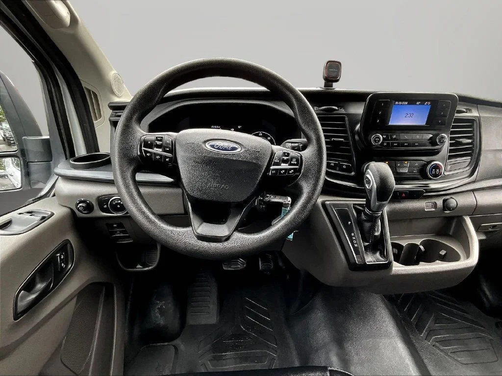 Used 2024 Oxford White Ford Base image 11