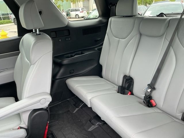 Used 2021 Silver Hyundai SEL image 19