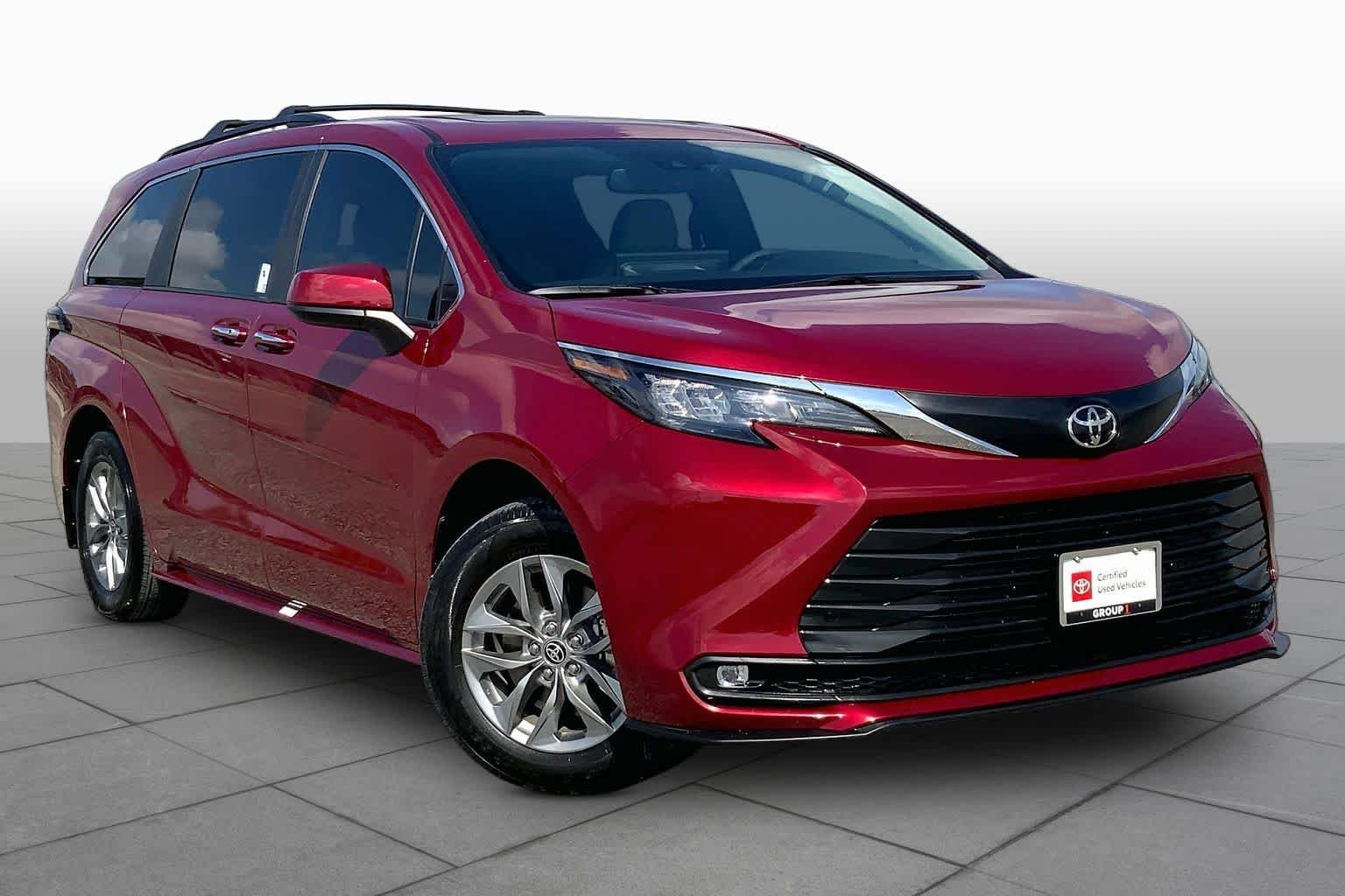 Used 2026 Ruby Flare Pearl Toyota XLE image 3
