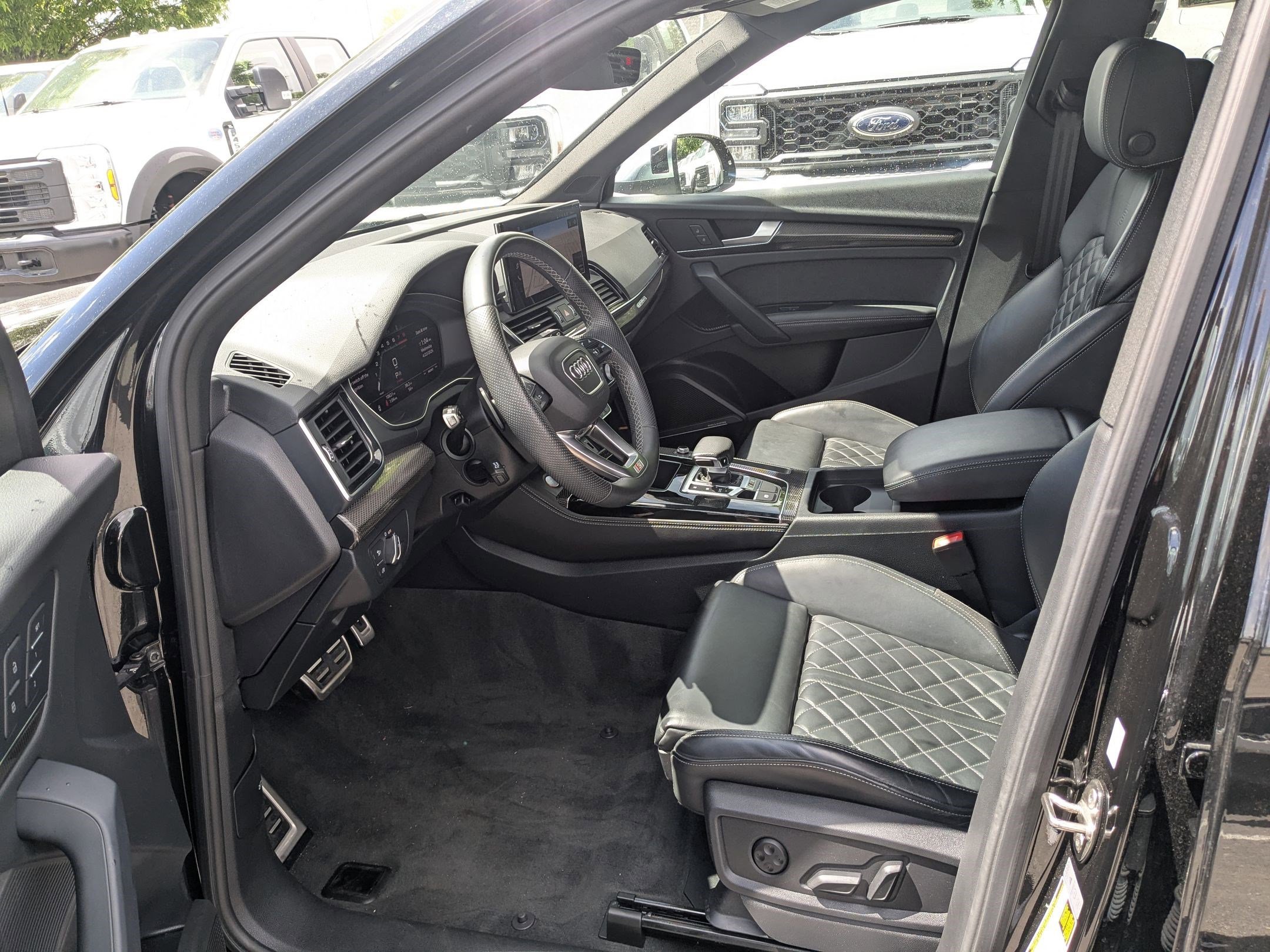 Used 2023 Mythos Black Metallic Audi Premium Plus image 27