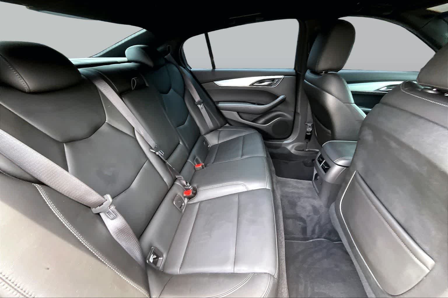 Used 2023 CRYSTAL WHITE TRICOAT Cadillac Luxury image 38