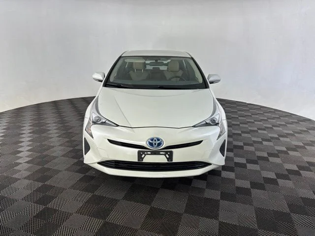 Used 2016  Toyota Two image 2