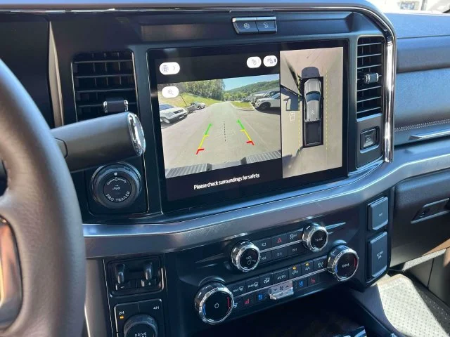 New 2027 Star White Metallic Tri-Coat Ford F-350® King Ranch® image 27
