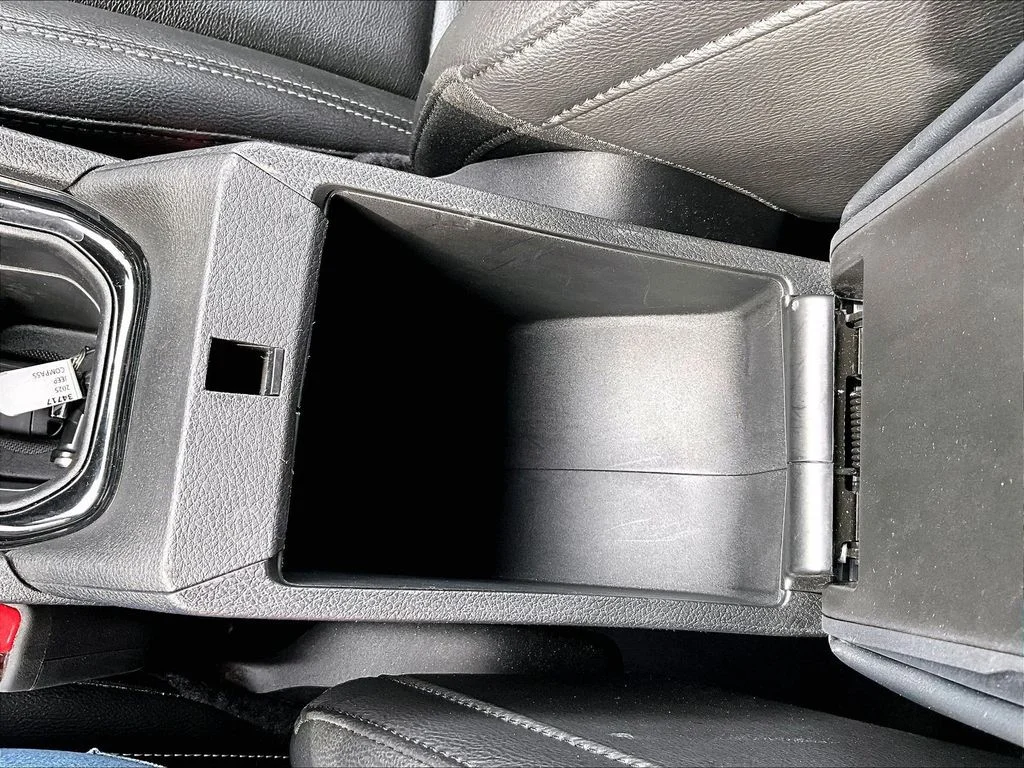 Used 2025 White Jeep Limited image 33