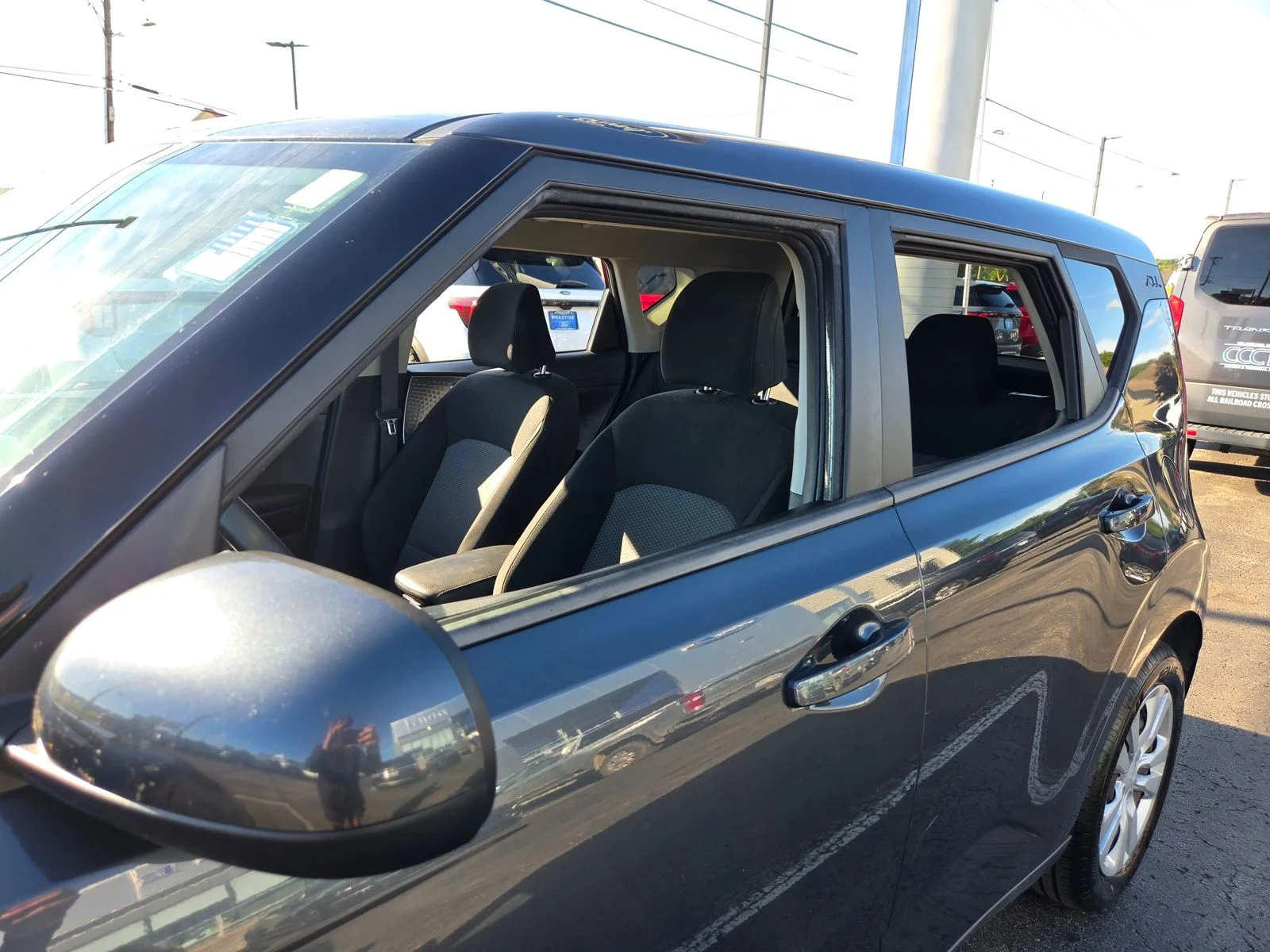 Used 2022 Gray Kia LX image 37
