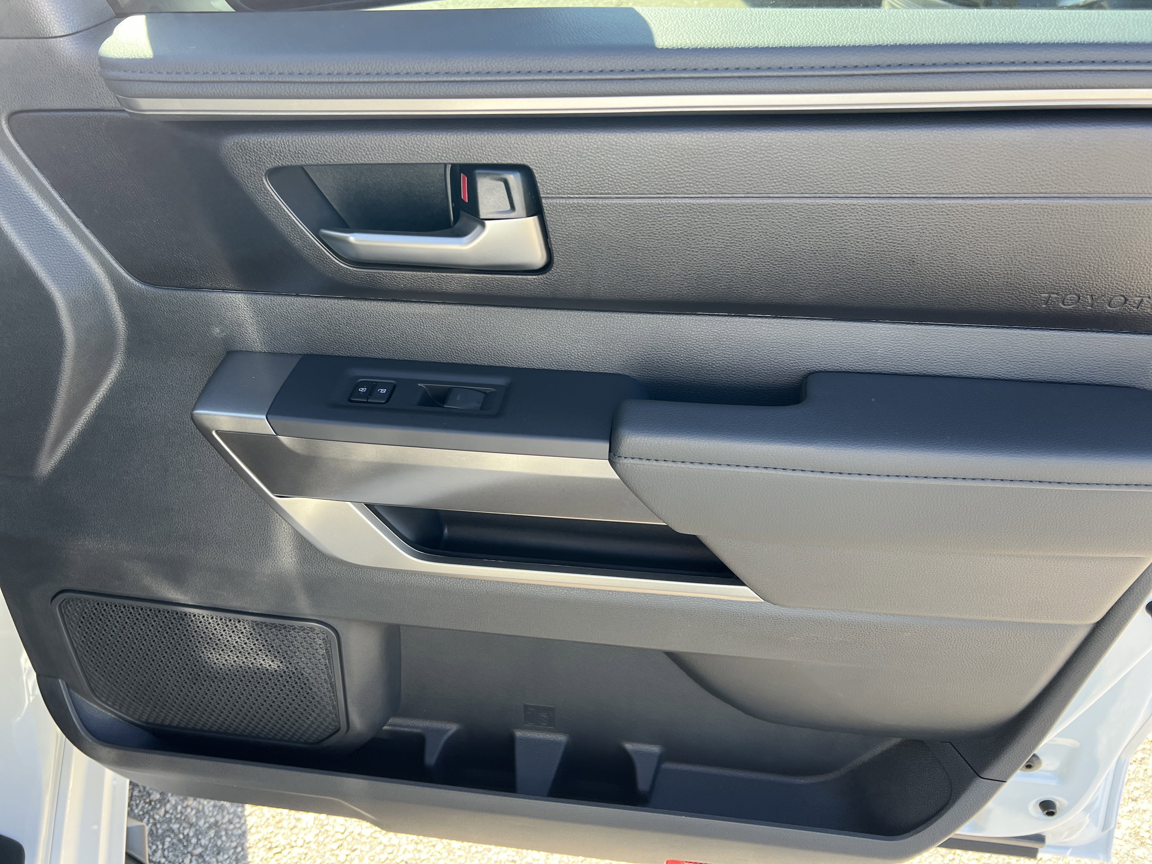 2026 Toyota Tundra SR5 - Photo 15