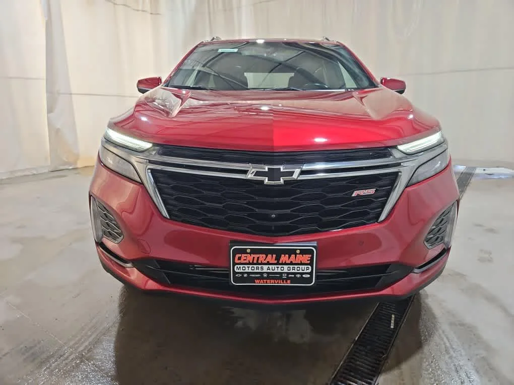Used 2022 Cherry Red Tintcoat Chevrolet RS image 9