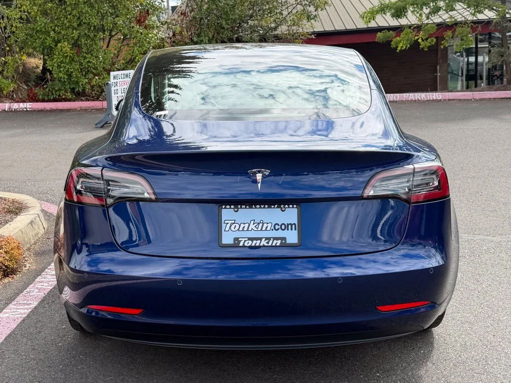 Used 2018 Blue Tesla Long Range image 6