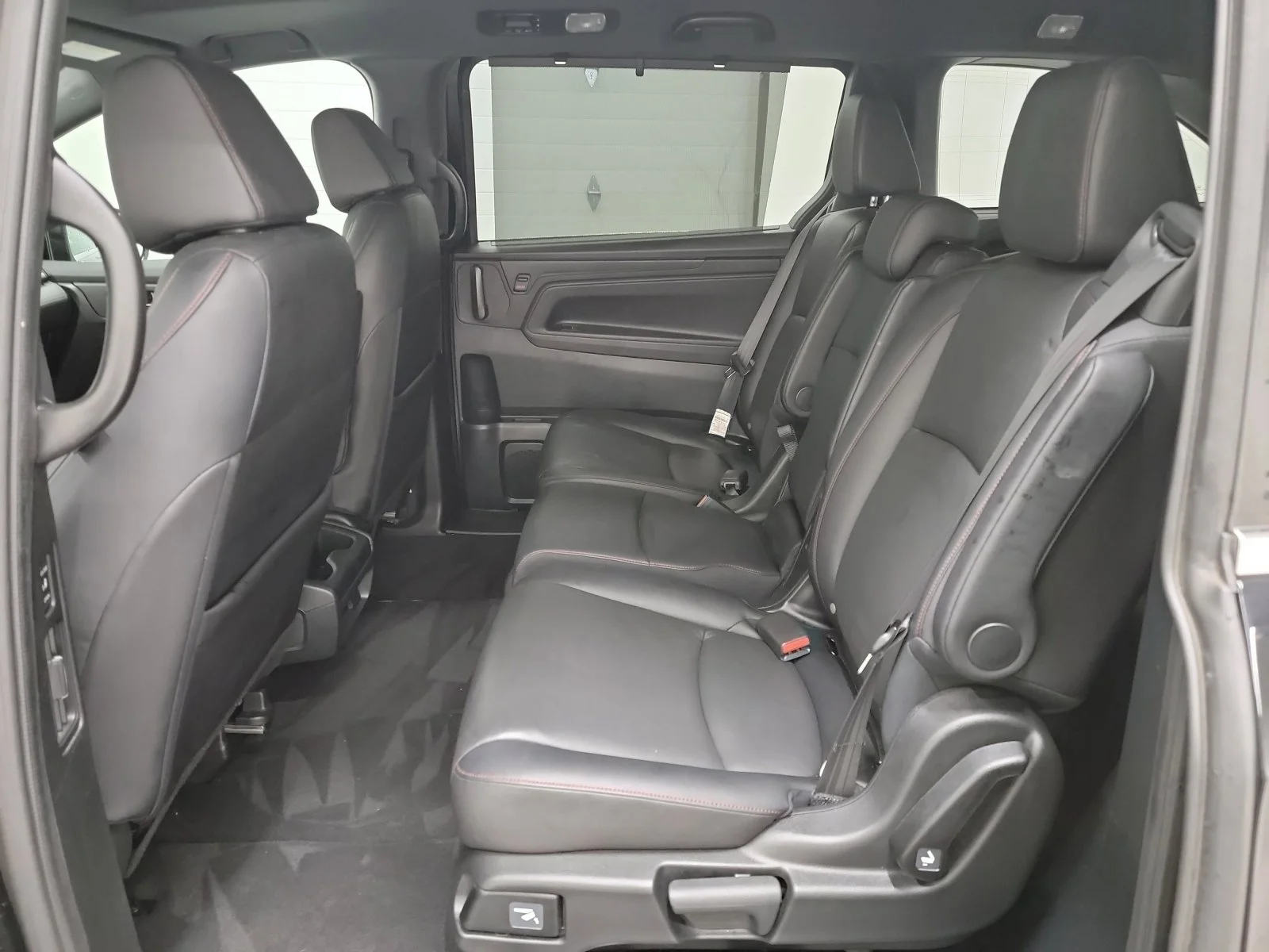 2023 Honda Odyssey SPORT - Photo 28