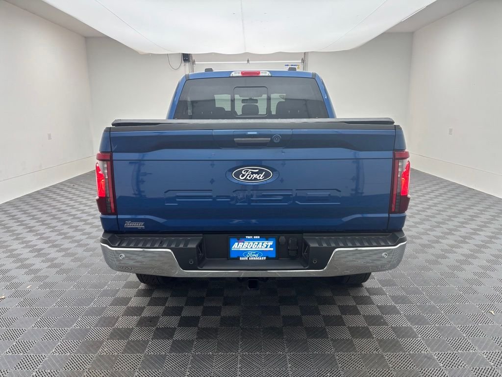 Used 2024 Blue Ford XLT image 9