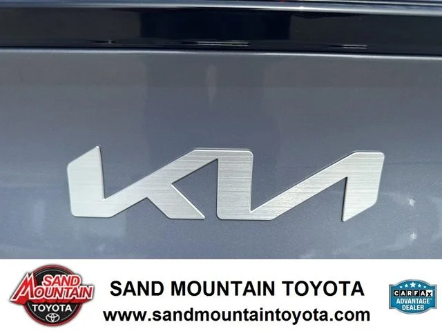 2023 Kia Sportage EX - Photo 11