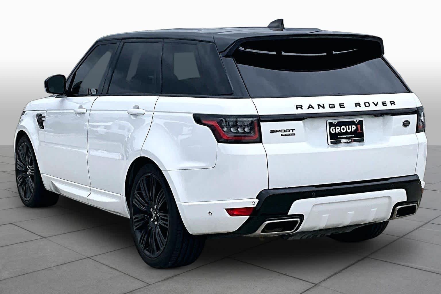 Used 2021 Fuji White Land Rover HSE Dynamic image 12
