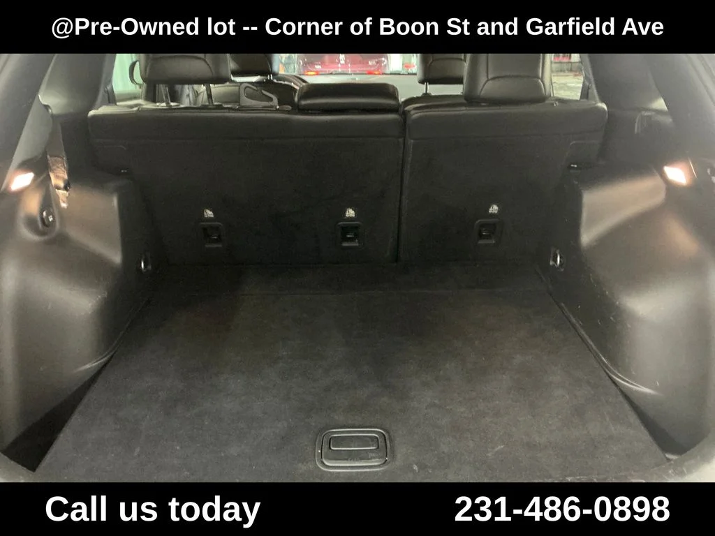 Used 2019 Green Jeep Trailhawk image 27