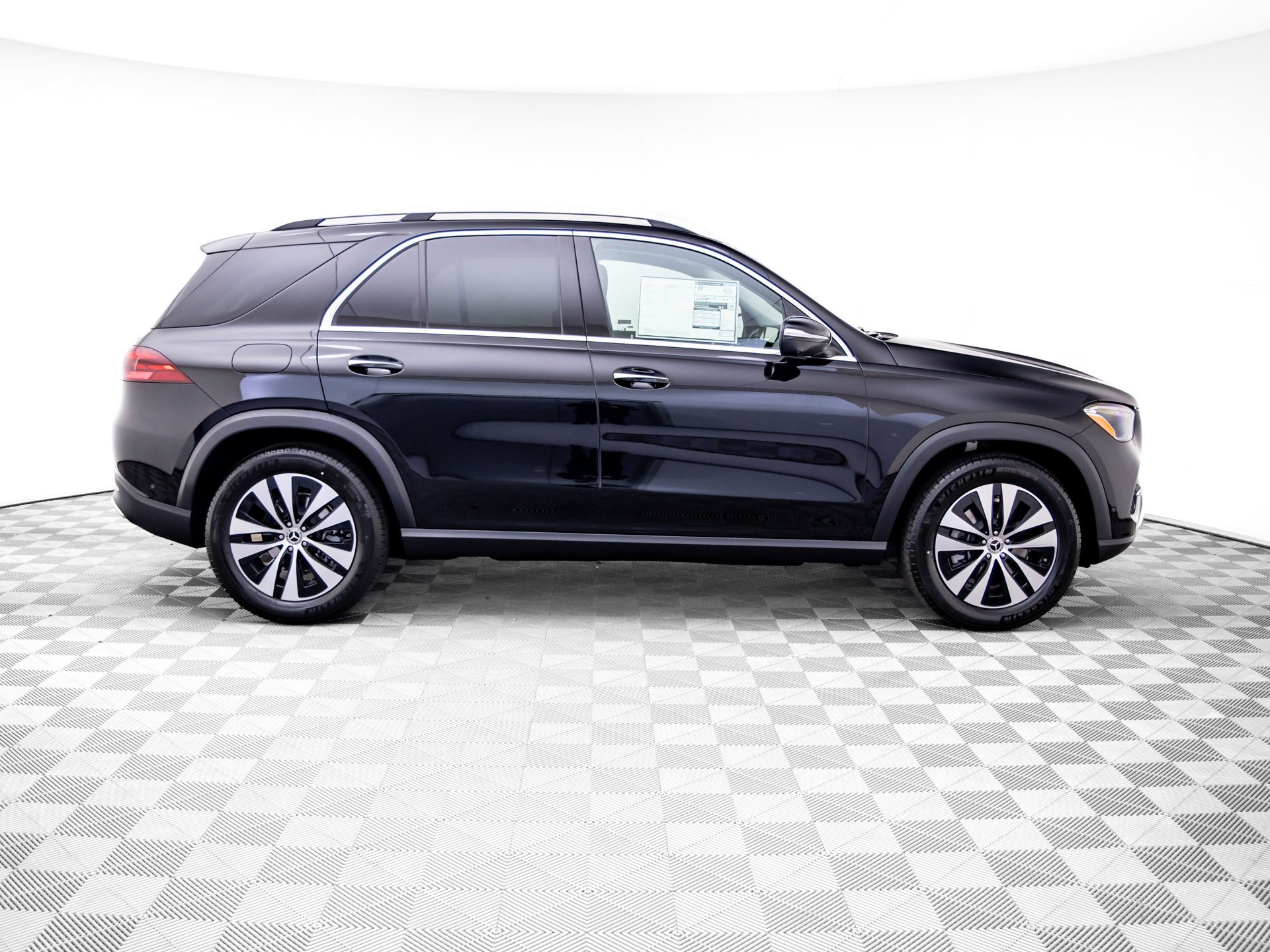 Used 2026 Black Mercedes-Benz GLE 350 image 7