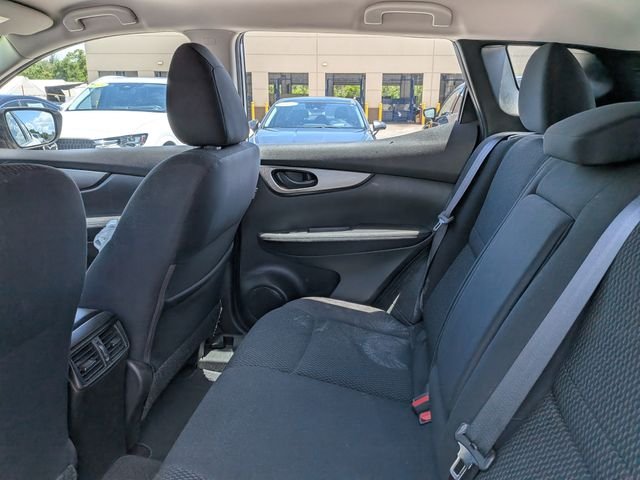 Used 2018 White Nissan S image 14