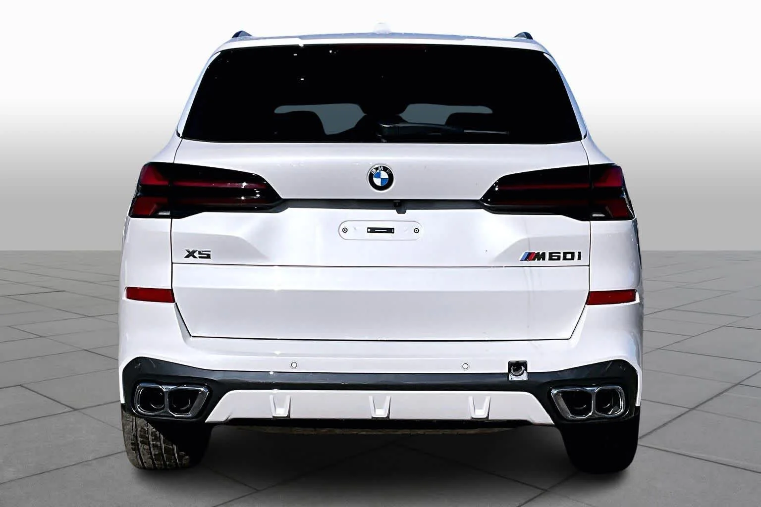 New 2026 Mineral White Metallic BMW M60i image 4